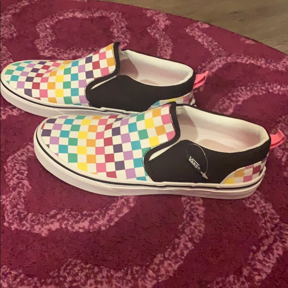 Rainbow colored Vans - Picture 2 of 6
